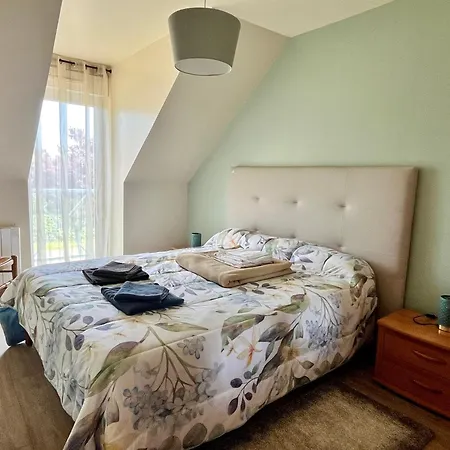 - Avec Jardin, 15 Mn Plage-centre-ville Tatil Evi *