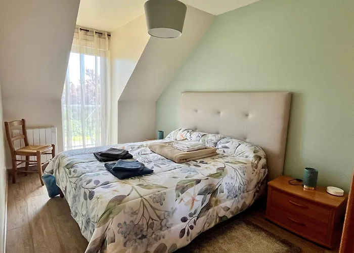 - Avec Jardin, 15 Mn Plage-centre-ville Holiday home *